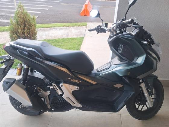 HONDA ADV 